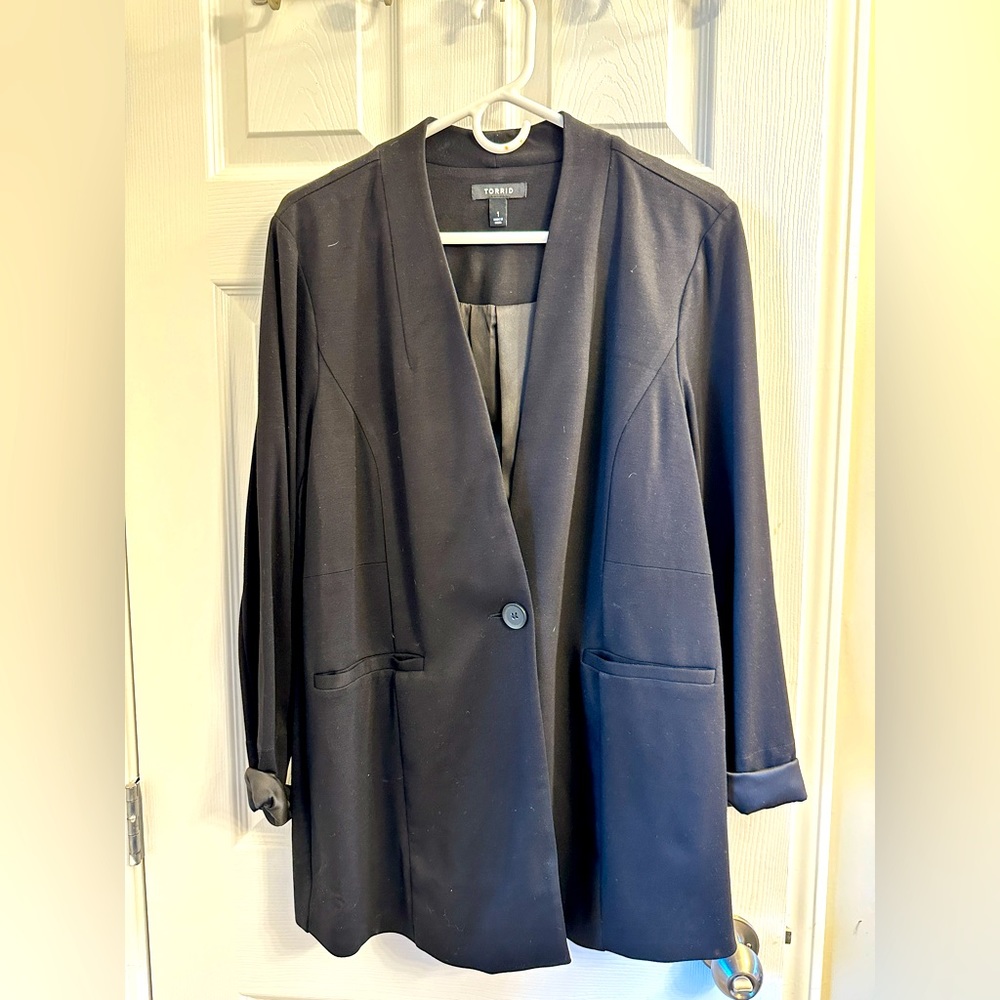 Lightweight blazer